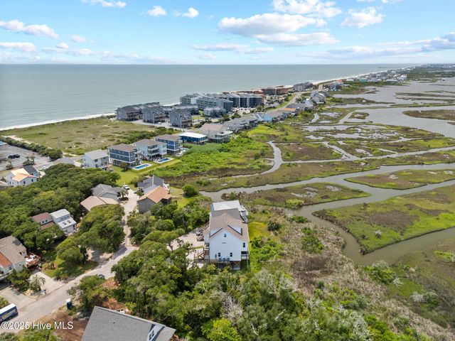 310 Bay Circle, N Topsail Beach, NC 28460