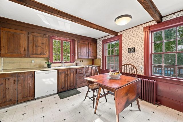 39 High Street, Topsfield, MA 01983