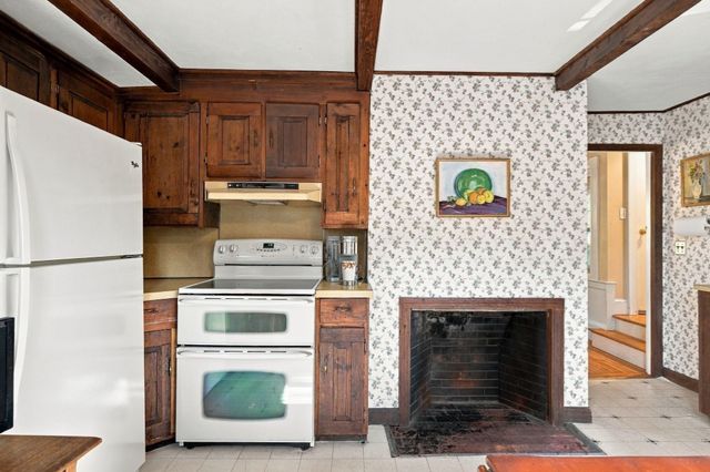 39 High Street, Topsfield, MA 01983