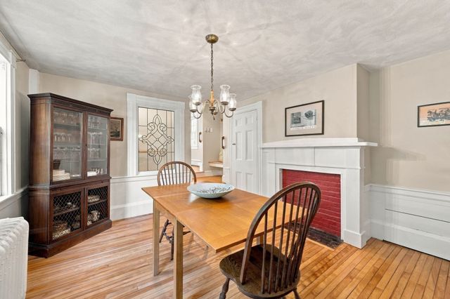 39 High Street, Topsfield, MA 01983