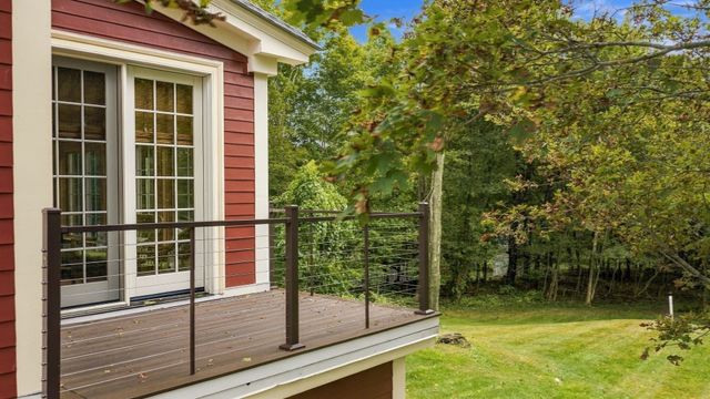 39 High Street, Topsfield, MA 01983