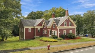 39 High Street, Topsfield, MA 01983