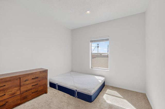 108 Hue Street SW, Rio Rancho, NM 87124