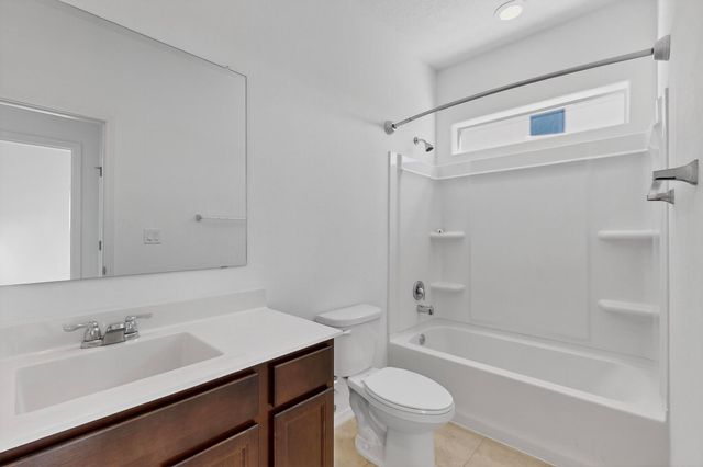 108 Hue Street SW, Rio Rancho, NM 87124
