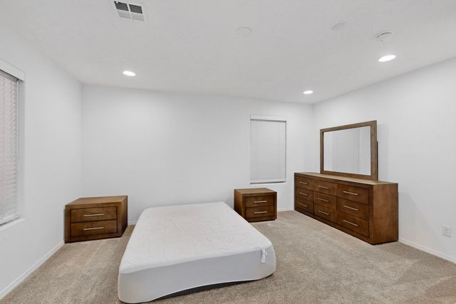 108 Hue Street SW, Rio Rancho, NM 87124
