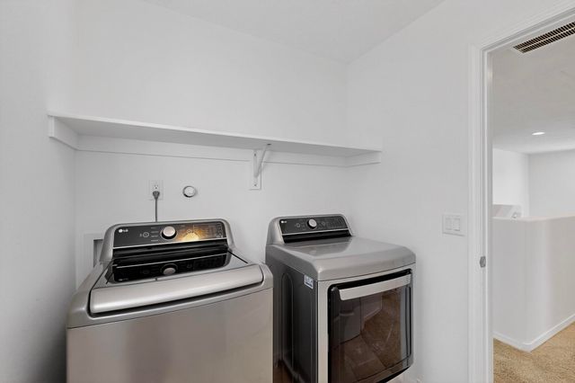 108 Hue Street SW, Rio Rancho, NM 87124