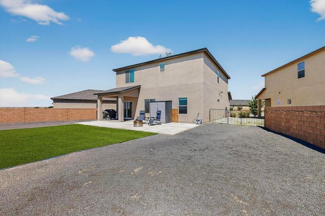 108 Hue Street SW, Rio Rancho, NM 87124