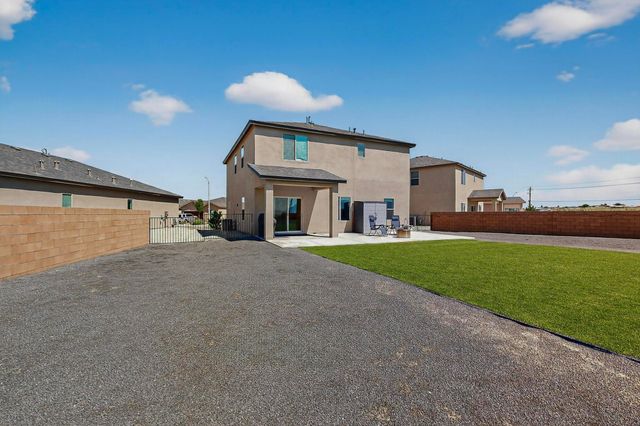108 Hue Street SW, Rio Rancho, NM 87124