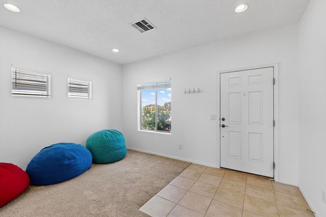 108 Hue Street SW, Rio Rancho, NM 87124