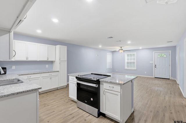 212 Lenox ST, Pittsburg, TX 75686