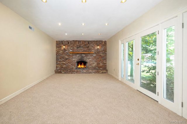 18 Innsbruck Boulevard, Hopewell Junction, NY 12533