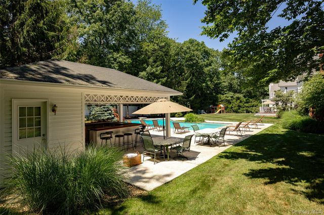 18 Innsbruck Boulevard, Hopewell Junction, NY 12533