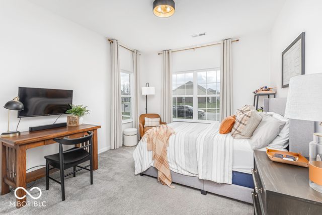 561 Riviera Place, Greenwood, IN 46143