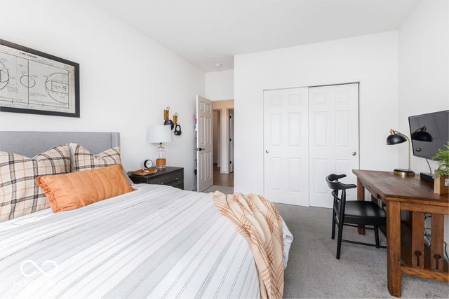 561 Riviera Place, Greenwood, IN 46143