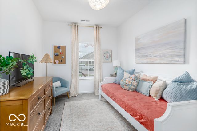 561 Riviera Place, Greenwood, IN 46143