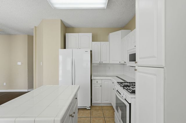 1213 Calvert Drive, Cedar Hill, TX 75104