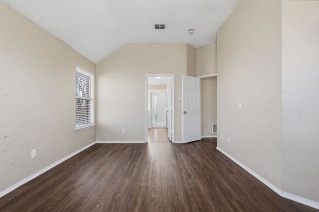 1213 Calvert Drive, Cedar Hill, TX 75104