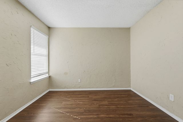 1213 Calvert Drive, Cedar Hill, TX 75104