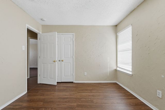 1213 Calvert Drive, Cedar Hill, TX 75104