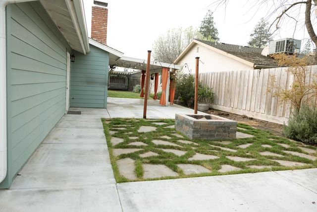 2623 S Silvervale Street, Visalia, CA 93277