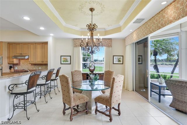 554 Avellino Isles CIR 101, Naples, FL 34119