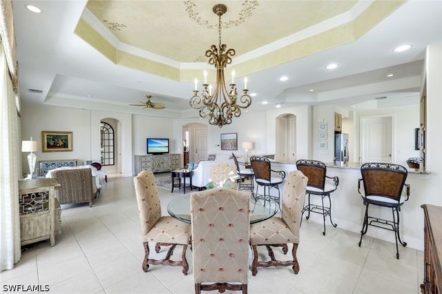 554 Avellino Isles CIR 101, Naples, FL 34119