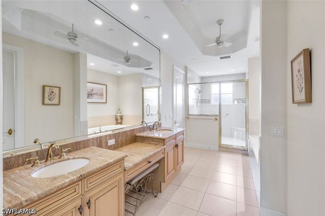 554 Avellino Isles CIR 101, Naples, FL 34119