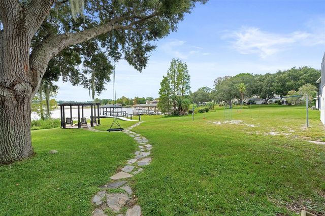 11210 CRESCENT BAY BOULEVARD, Clermont, FL 34711