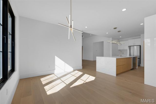 10652 Roanna Lane, Sunset Hills, MO 63128