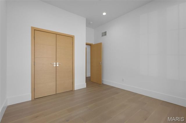 10652 Roanna Lane, Sunset Hills, MO 63128