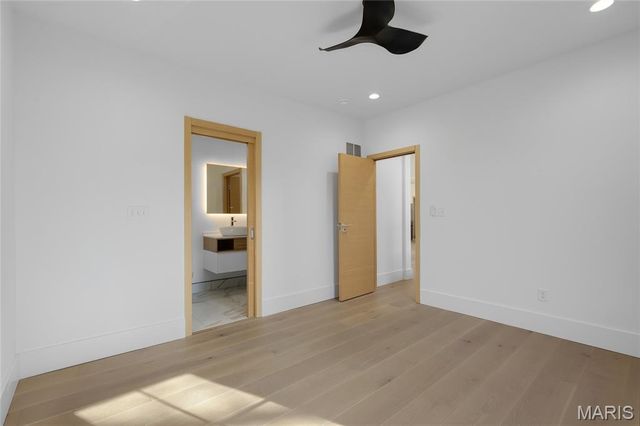 10652 Roanna Lane, Sunset Hills, MO 63128