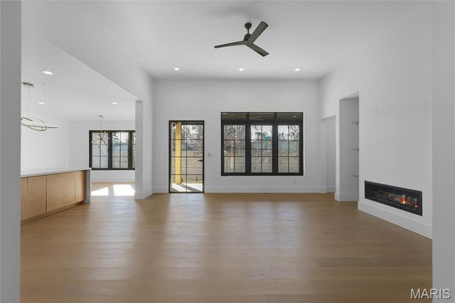 10652 Roanna Lane, Sunset Hills, MO 63128