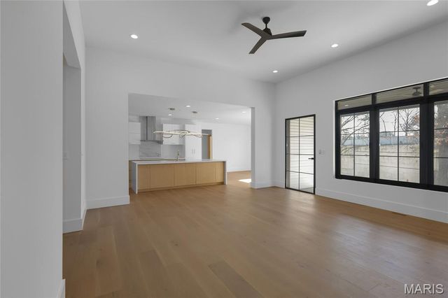 10652 Roanna Lane, Sunset Hills, MO 63128