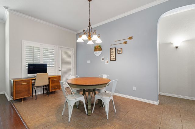 904 Monticello Drive, Burleson, TX 76028