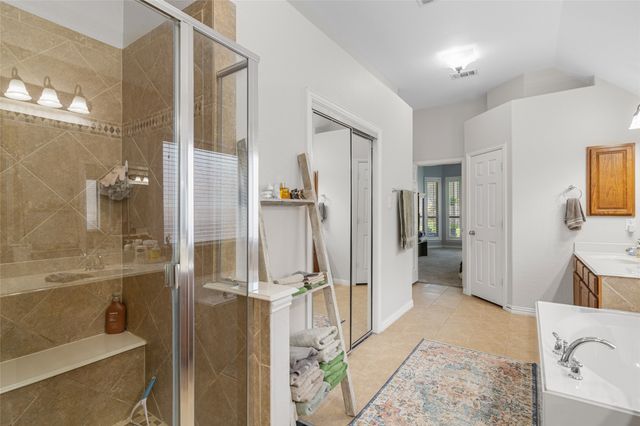 904 Monticello Drive, Burleson, TX 76028