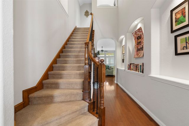 904 Monticello Drive, Burleson, TX 76028