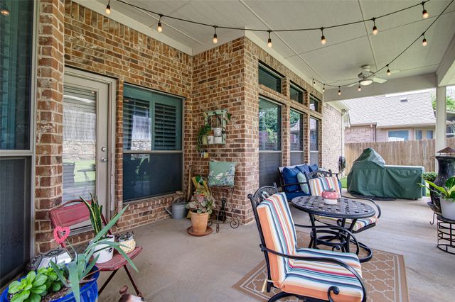 904 Monticello Drive, Burleson, TX 76028