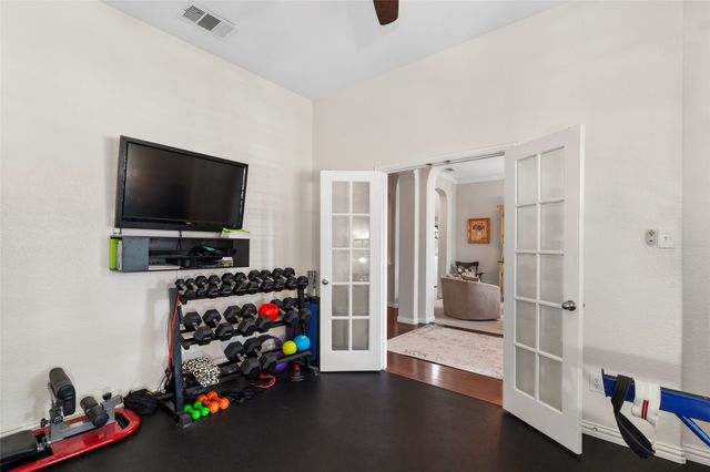 904 Monticello Drive, Burleson, TX 76028