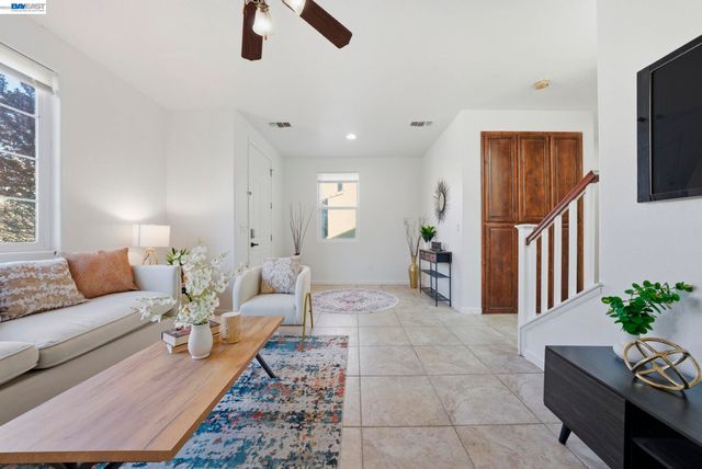 4118 Adriatic Sea Way, Sacramento, CA 95834