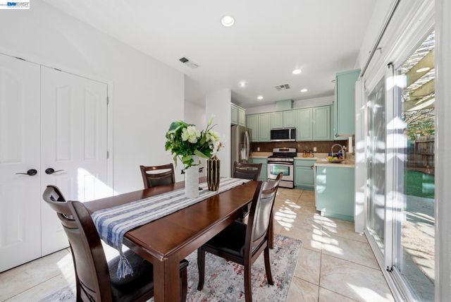 4118 Adriatic Sea Way, Sacramento, CA 95834