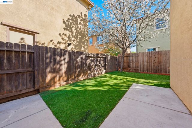 4118 Adriatic Sea Way, Sacramento, CA 95834