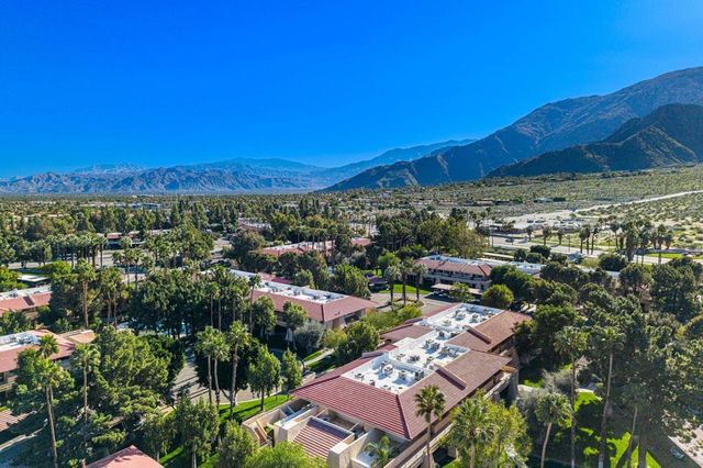 675 N Los Felices Circle W 204, Palm Springs, CA 92262