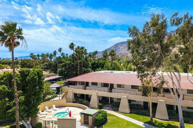 675 N Los Felices Circle W 204, Palm Springs, CA 92262