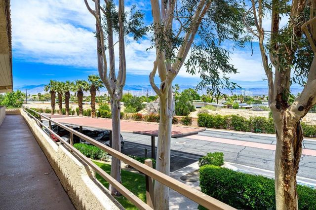 675 N Los Felices Circle W 204, Palm Springs, CA 92262