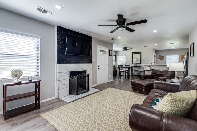 2717 El Tivoli Drive, Dallas, TX 75211