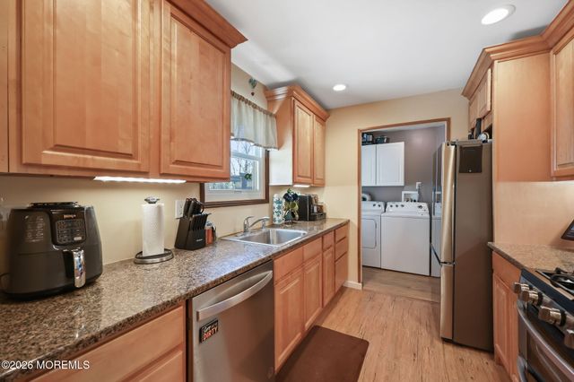 4 Spruce Road, Howell, NJ 07731