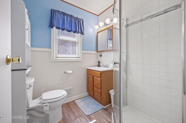 4 Spruce Road, Howell, NJ 07731