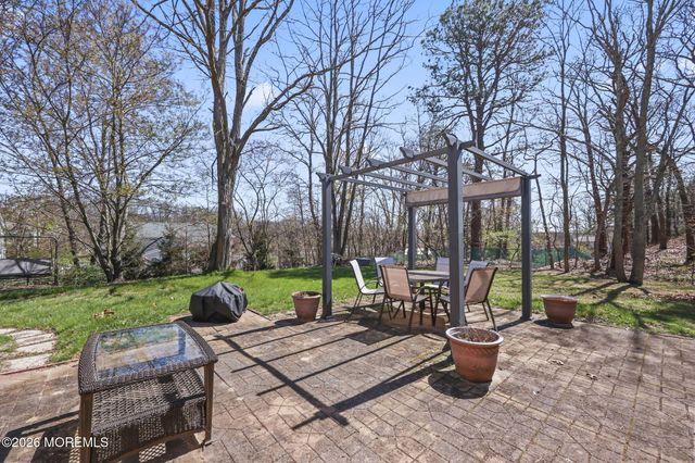 4 Spruce Road, Howell, NJ 07731