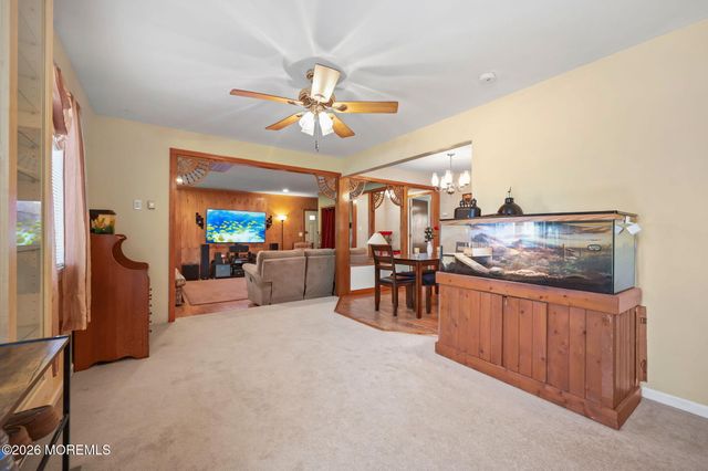 4 Spruce Road, Howell, NJ 07731