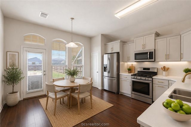 15474 Baker Meadow Loop, College Station, TX 77845